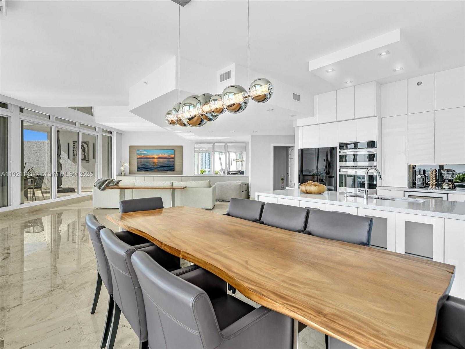 Small Image of 16500 COLLINS AVE #PH54, Sunny Isles Beach Number 40