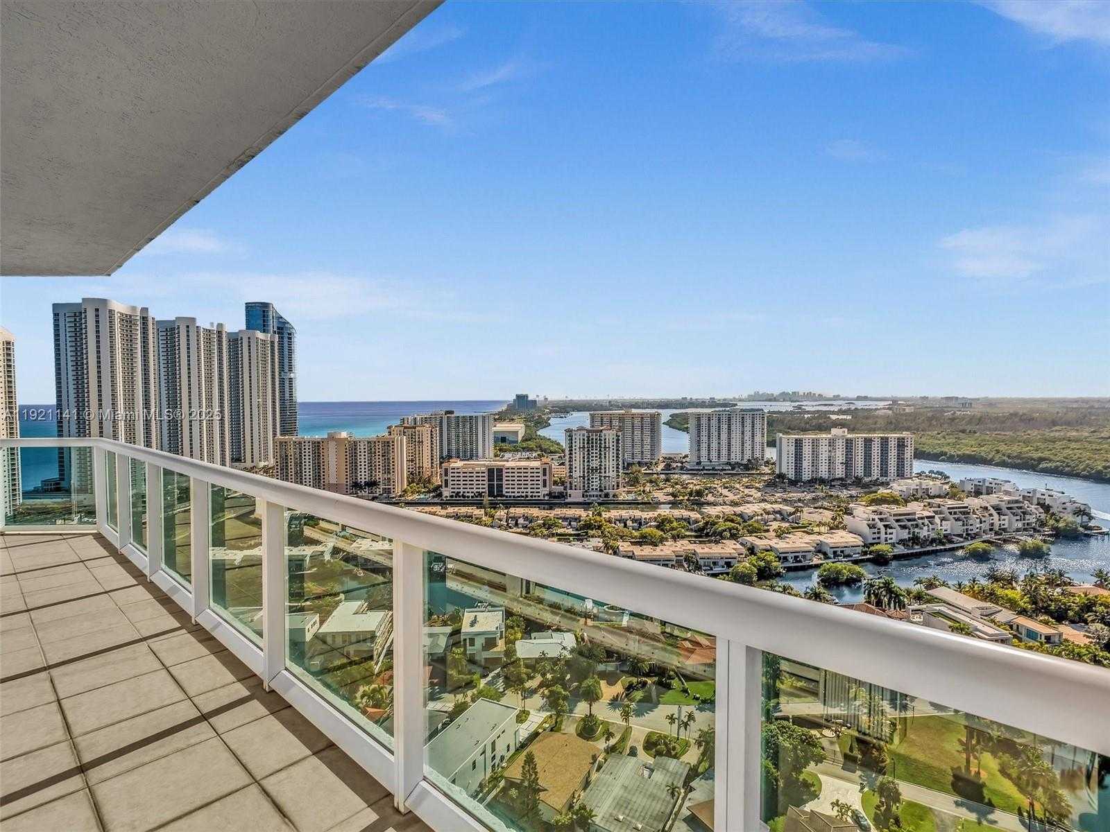 Small Image of 16500 COLLINS AVE #PH54, Sunny Isles Beach Number 52