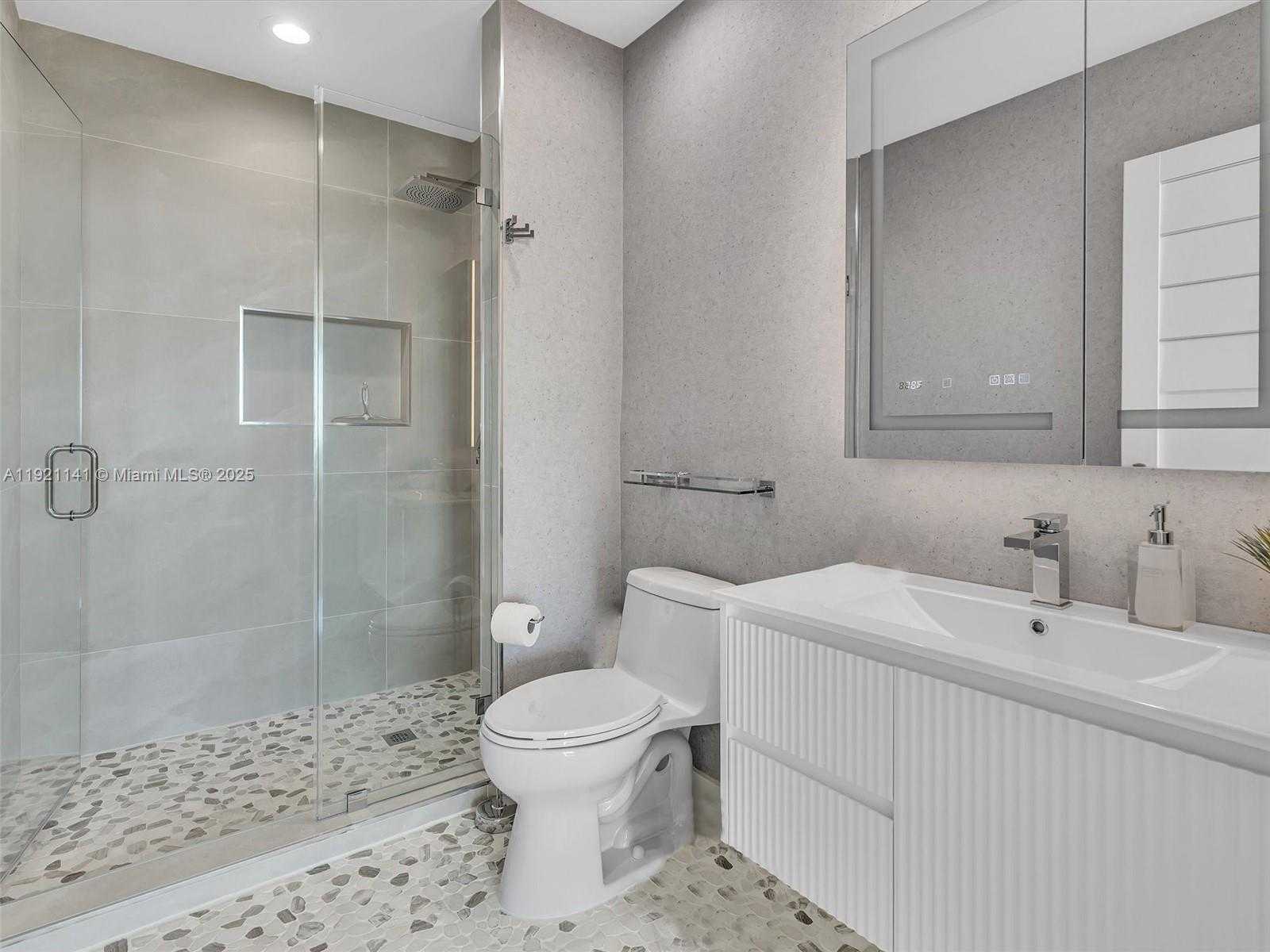 Small Image of 16500 COLLINS AVE #PH54, Sunny Isles Beach Number 79