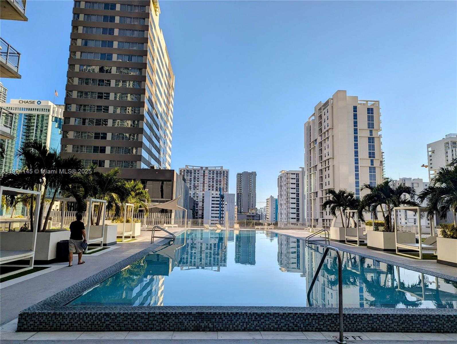 Small Image of 690 SOUTH WEST 1ST CT #1423, Miami Number 9