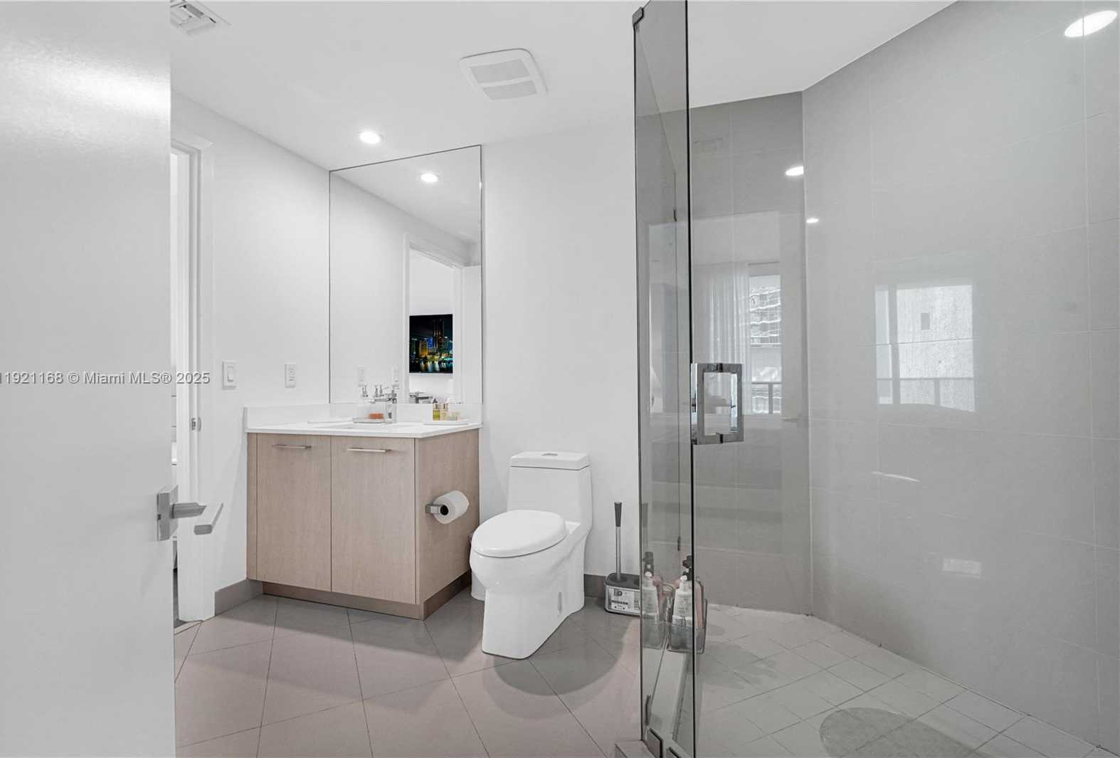 Small Image of 45 SOUTH WEST 9TH ST #2901, Miami Number 16