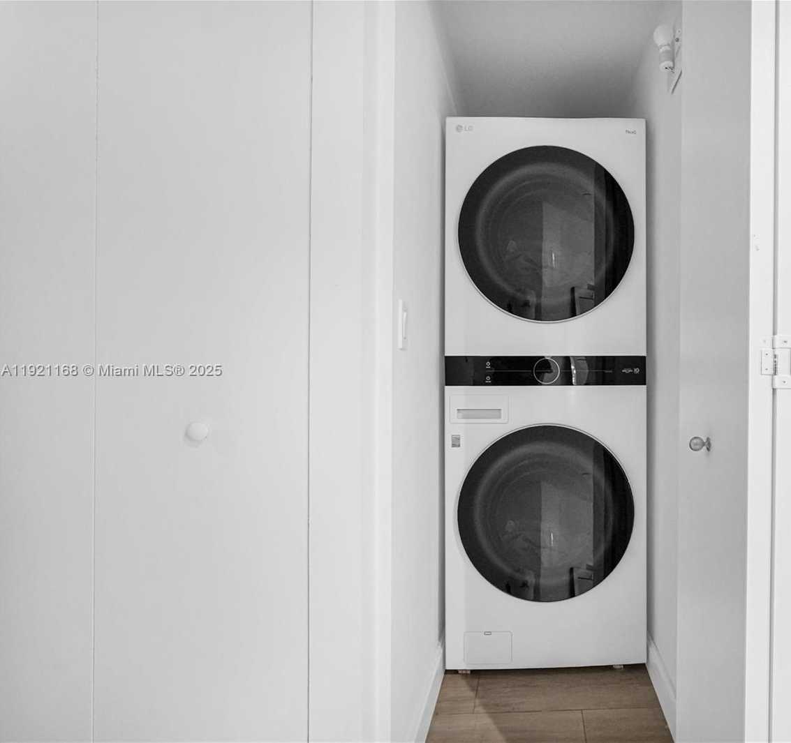 Small Image of 45 SOUTH WEST 9TH ST #2901, Miami Number 17