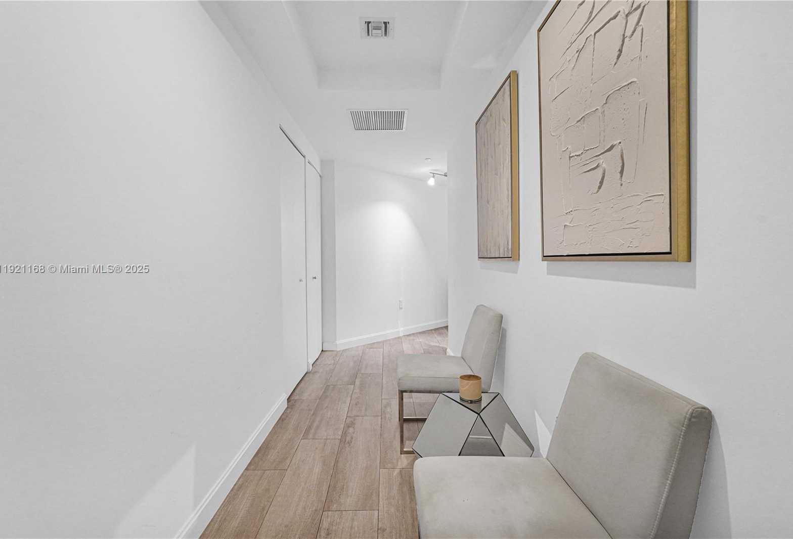 Small Image of 45 SOUTH WEST 9TH ST #2901, Miami Number 28