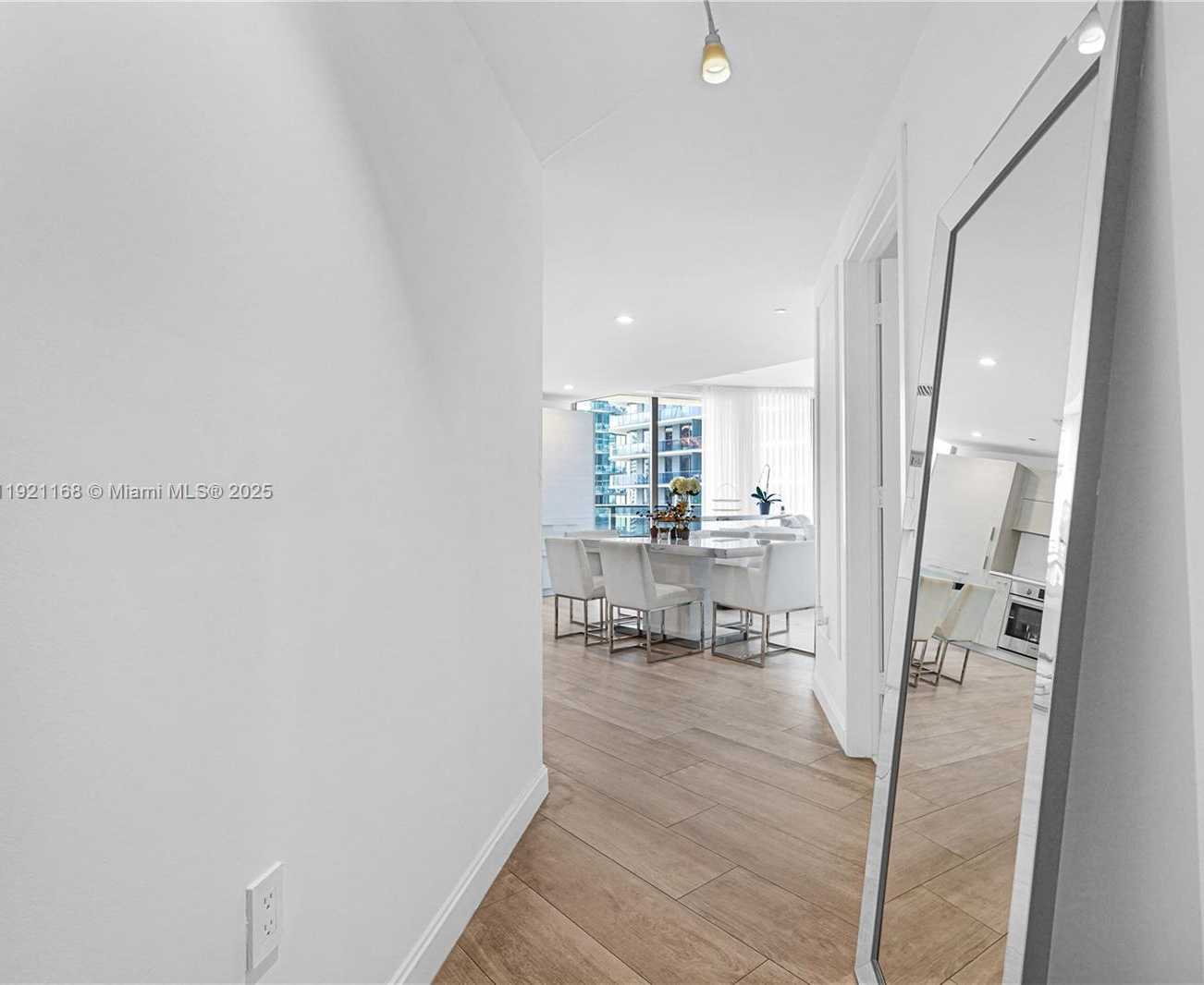 Small Image of 45 SOUTH WEST 9TH ST #2901, Miami Number 9