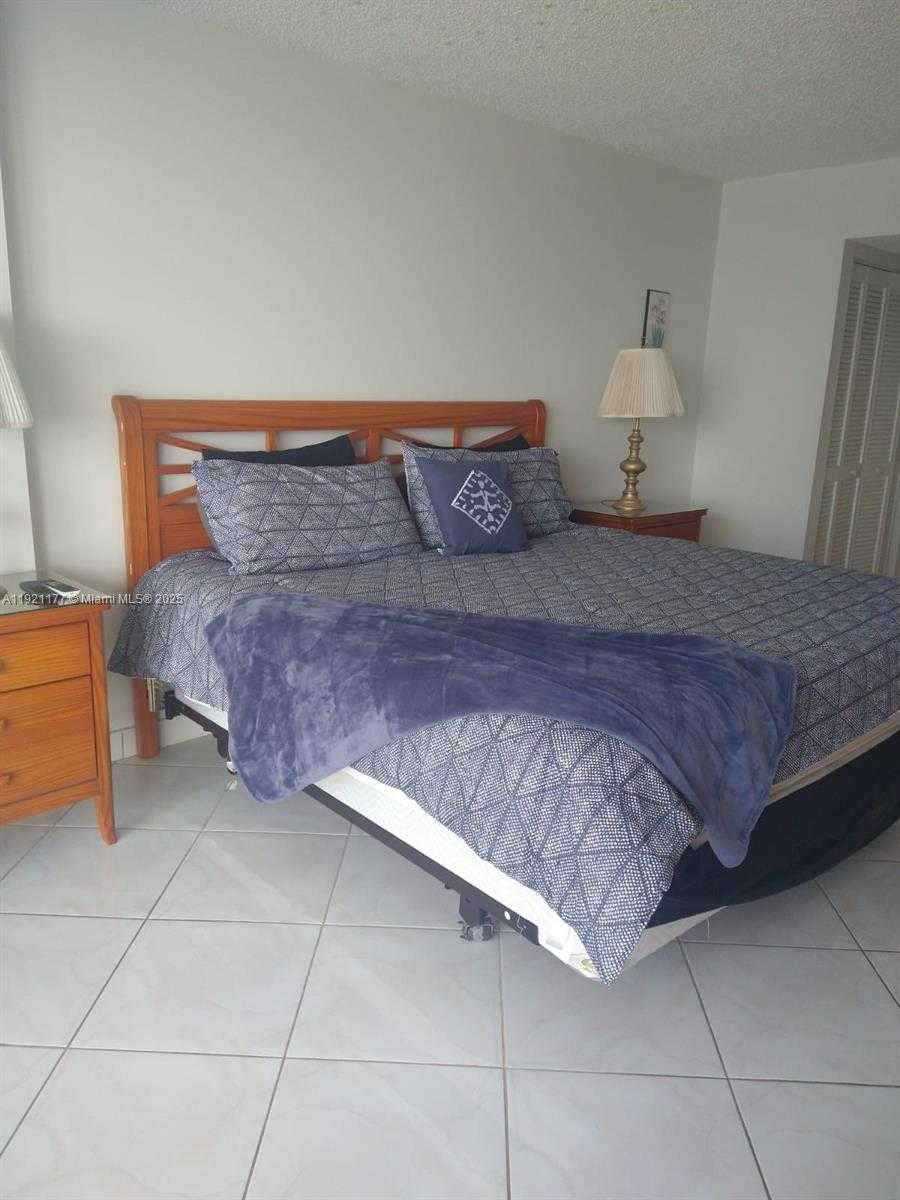 Small Image of 9341 SOUTH EAST COLLINS AVE #303, Surfside Number 2