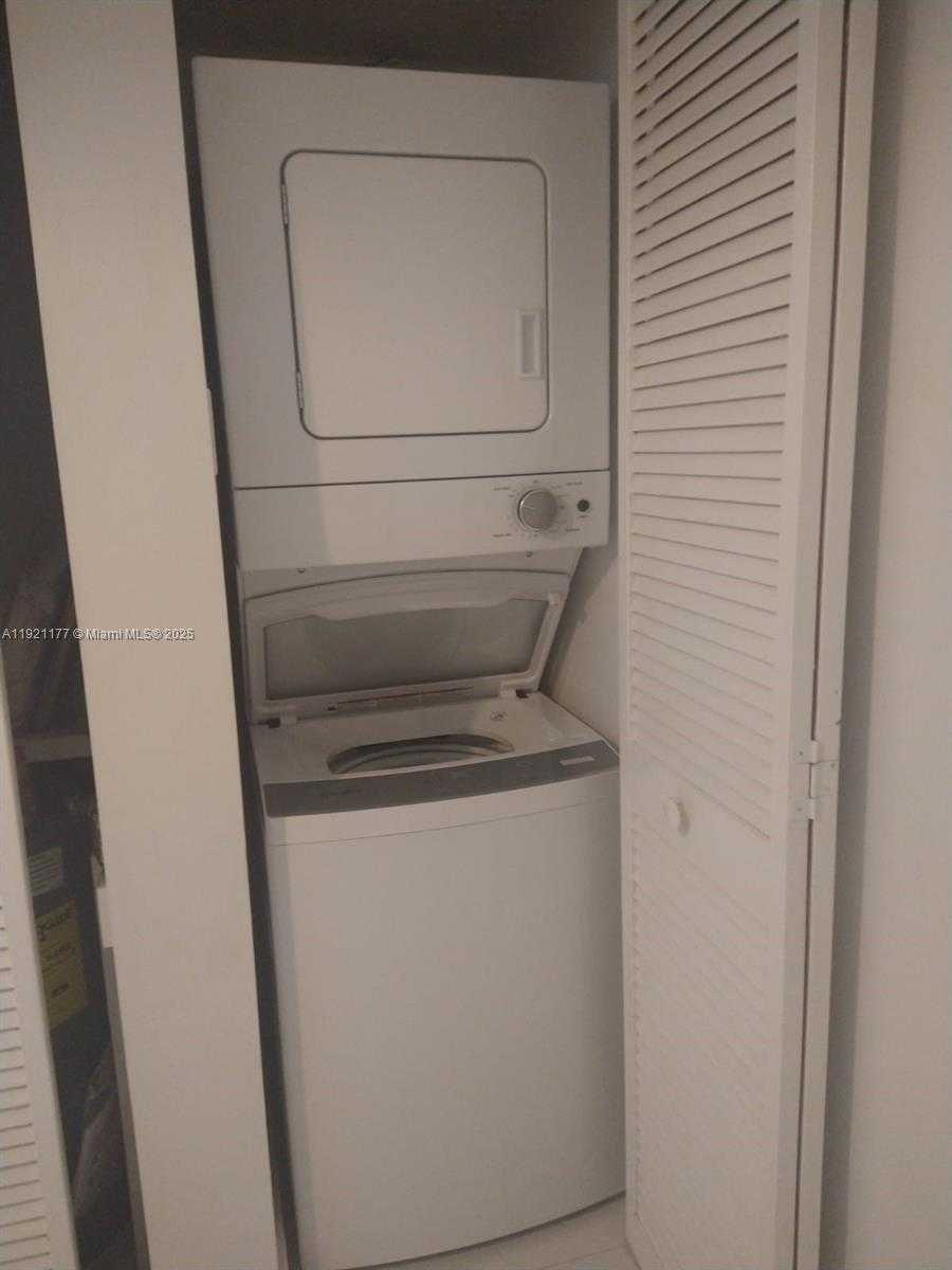 Small Image of 9341 SOUTH EAST COLLINS AVE #303, Surfside Number 4