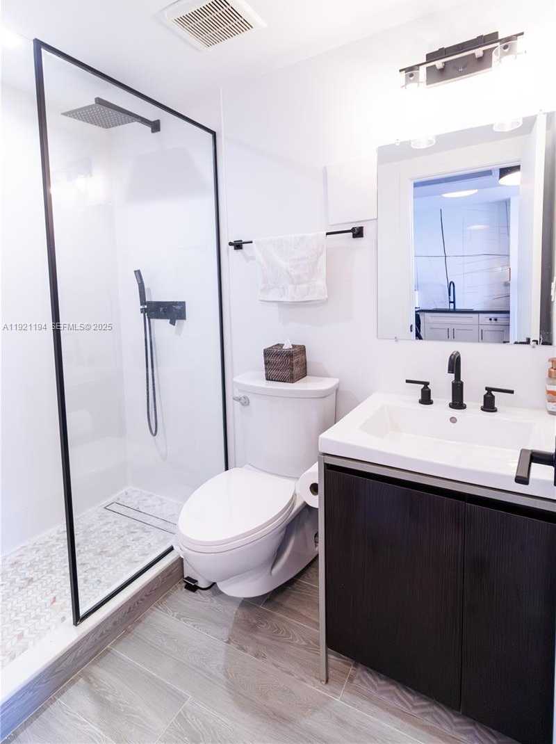 Small Image of 20 EAST ISLAND AVE #1415, Miami Beach Number 21