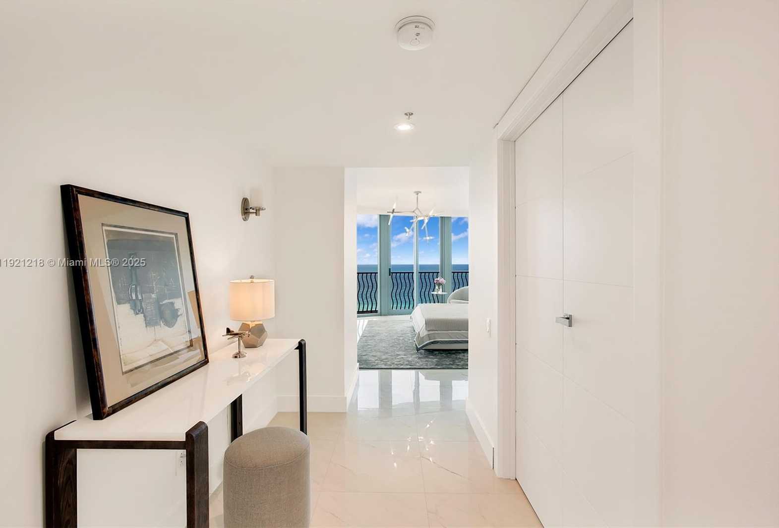 Small Image of 1500 OCEAN DR #1201, Miami Beach Number 10