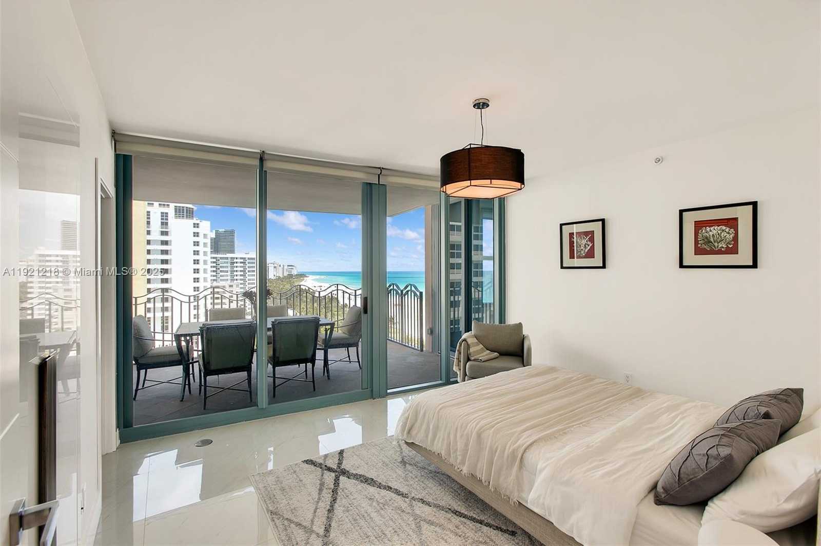 Small Image of 1500 OCEAN DR #1201, Miami Beach Number 22
