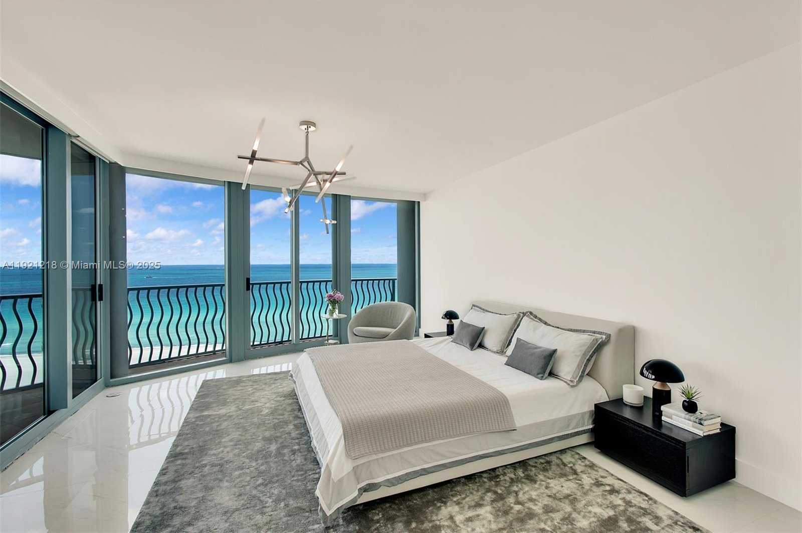 Small Image of 1500 OCEAN DR #1201, Miami Beach Number 7