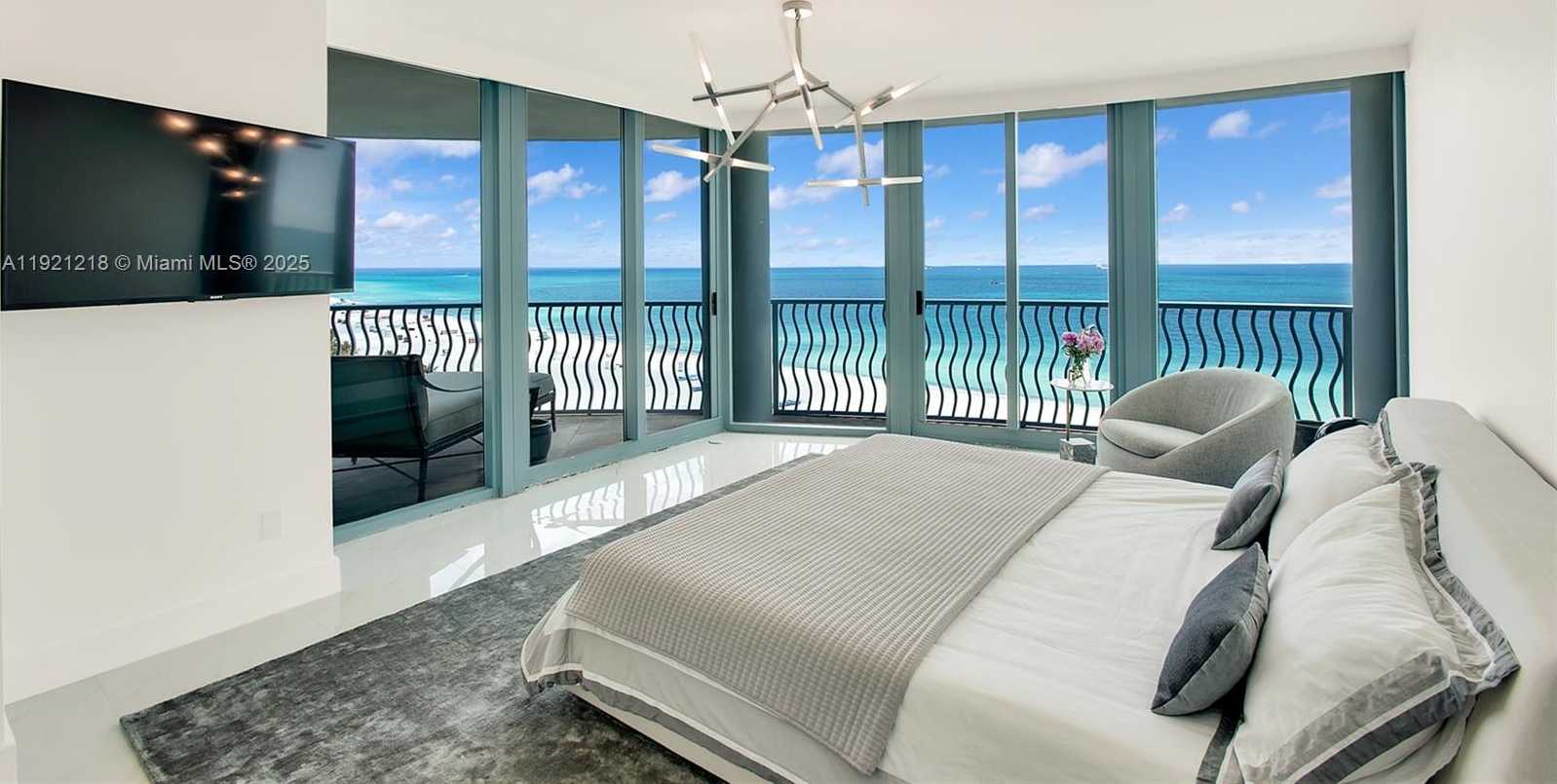 Small Image of 1500 OCEAN DR #1201, Miami Beach Number 8