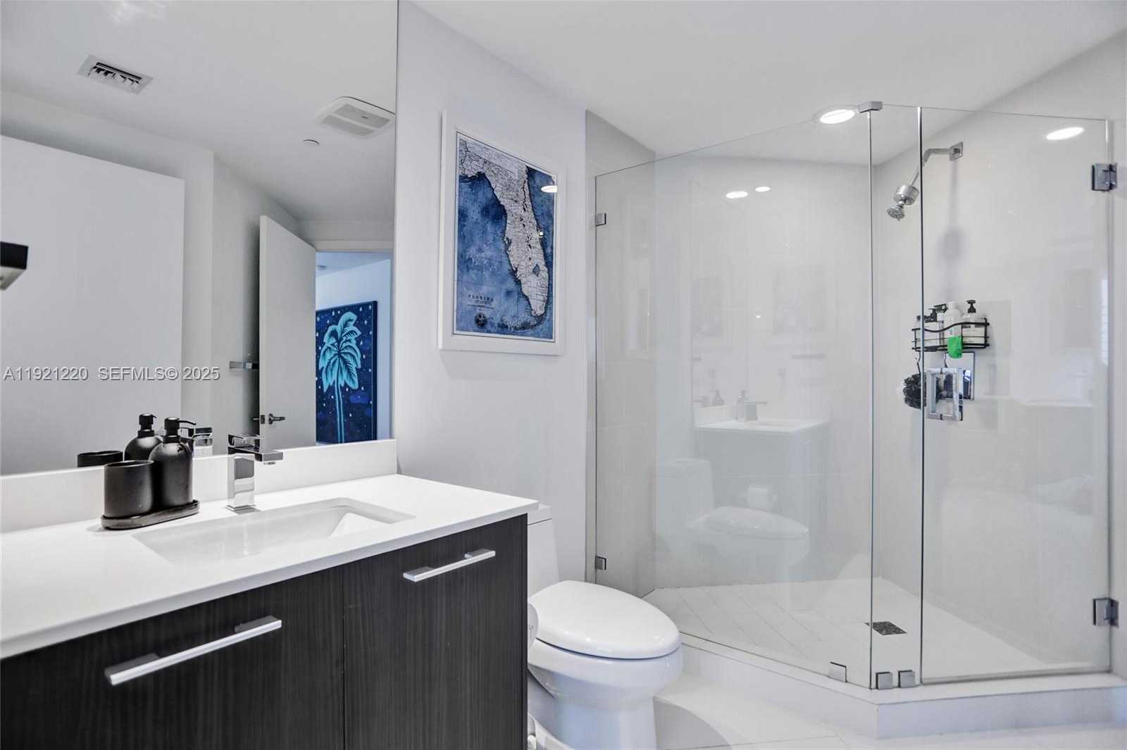 Imagen de Pequeño Objeto