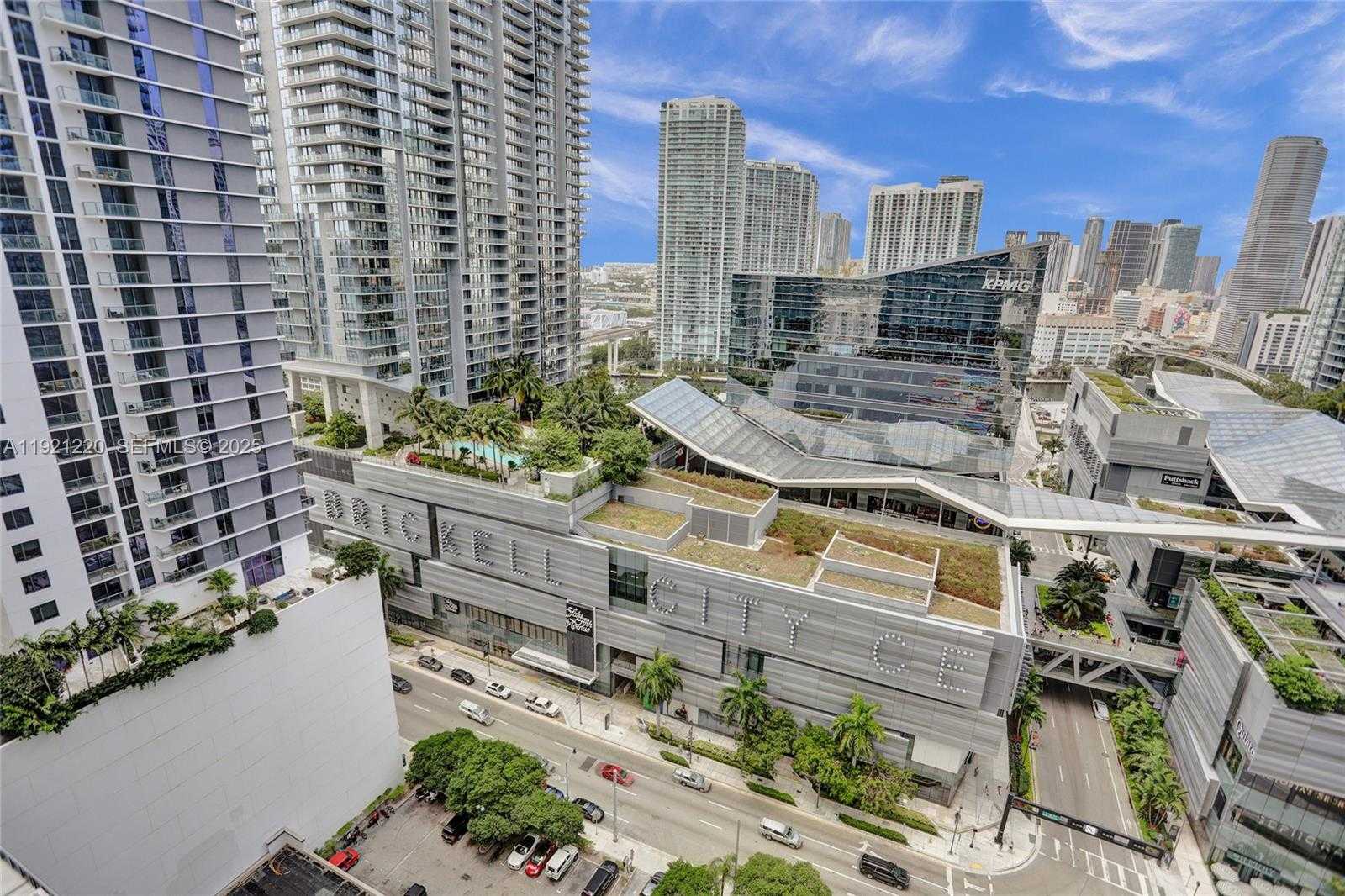 Imagen de Pequeño Objeto