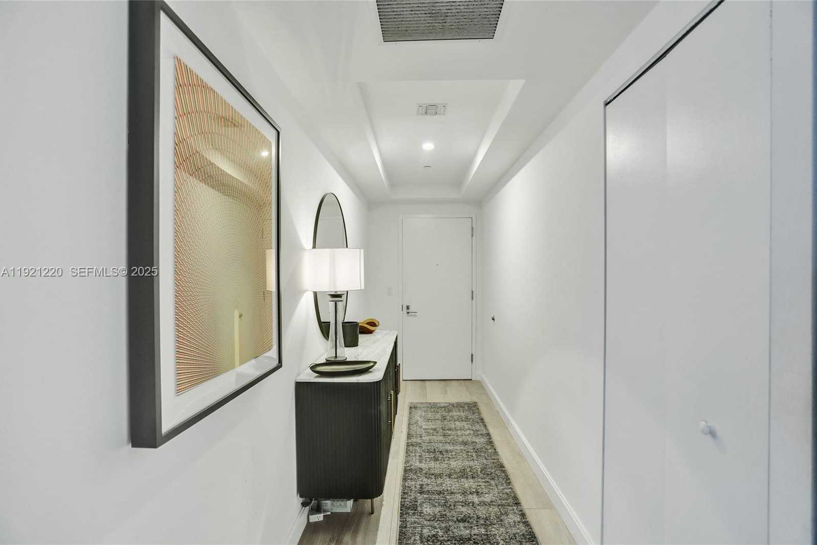 Imagen de Pequeño Objeto