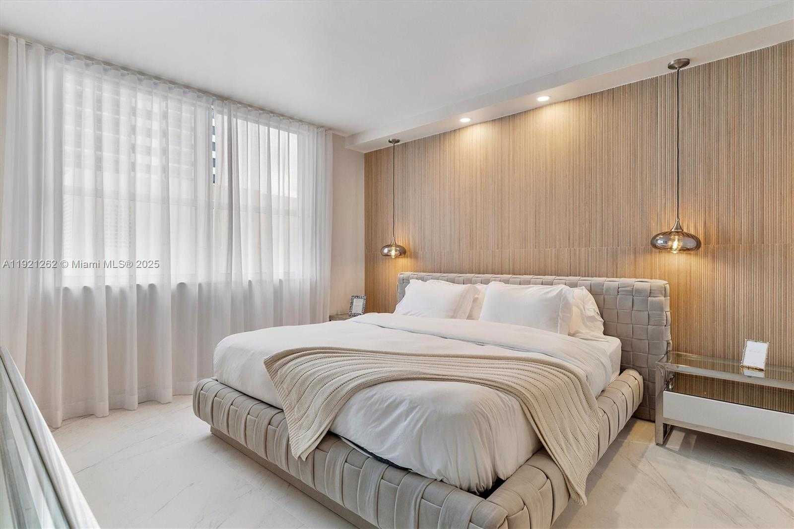 Imagen de Pequeño Objeto