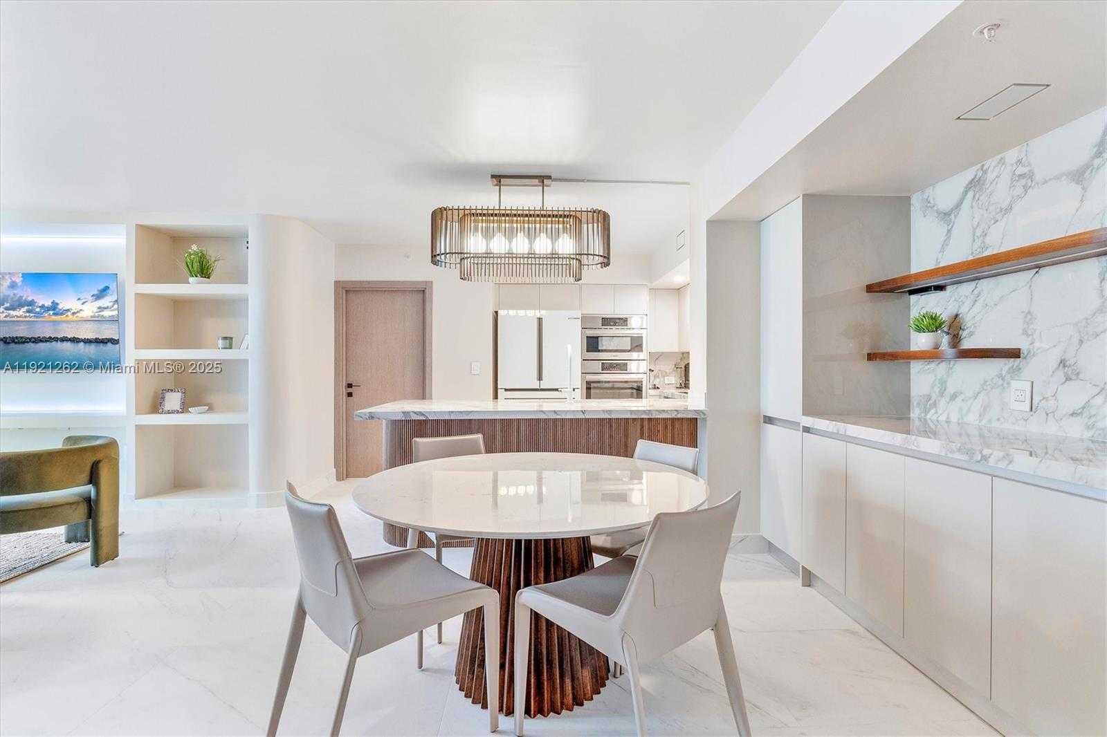 Imagen de Pequeño Objeto