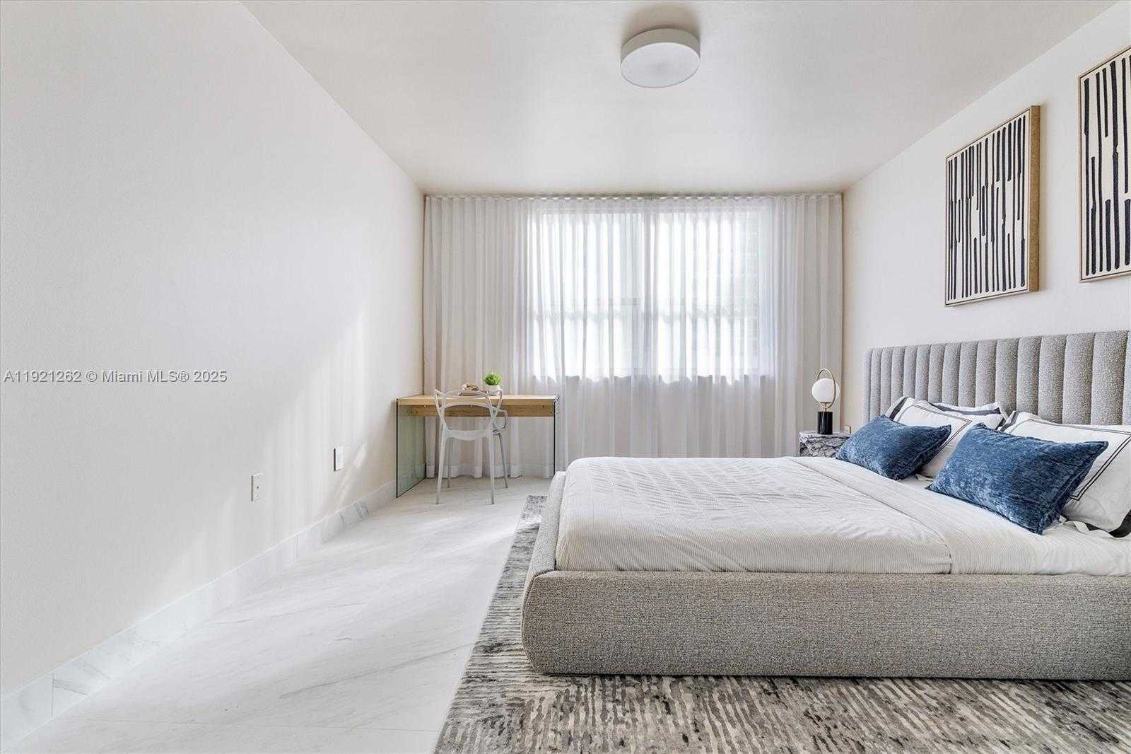 Imagen de Pequeño Objeto