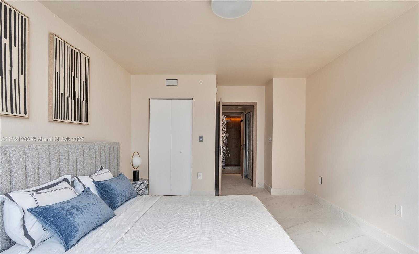 Imagen de Pequeño Objeto