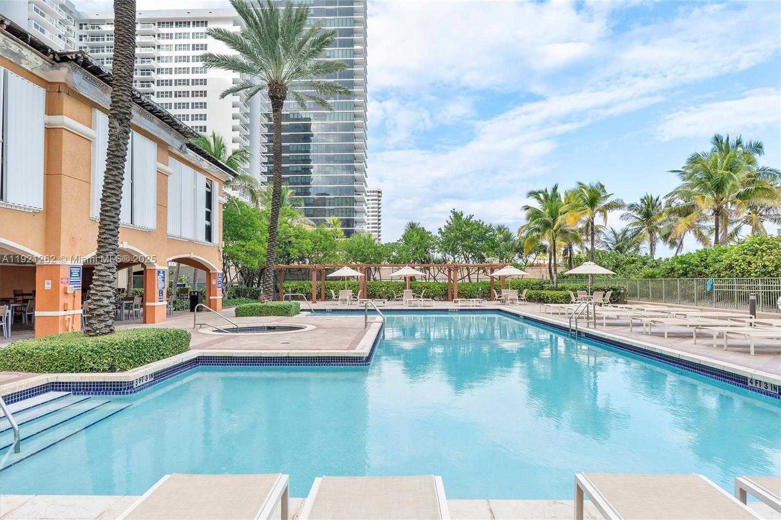 Imagen de Pequeño Objeto