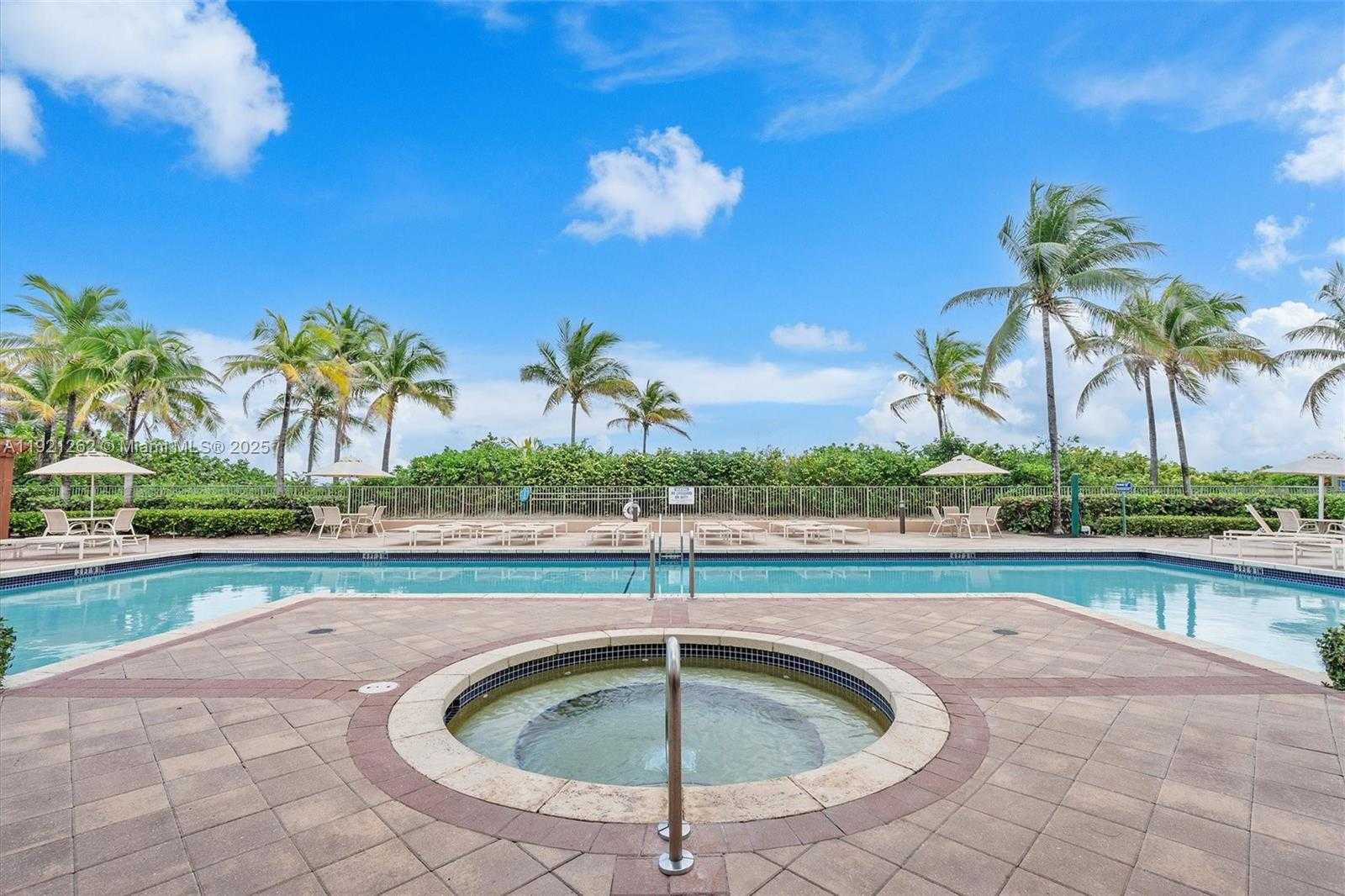 Imagen de Pequeño Objeto