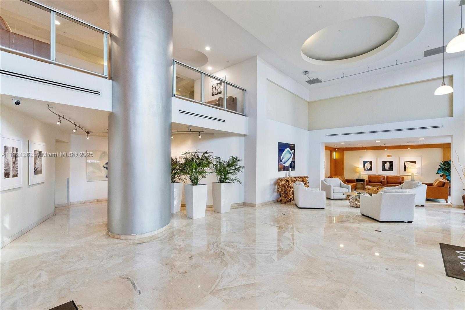 Imagen de Pequeño Objeto