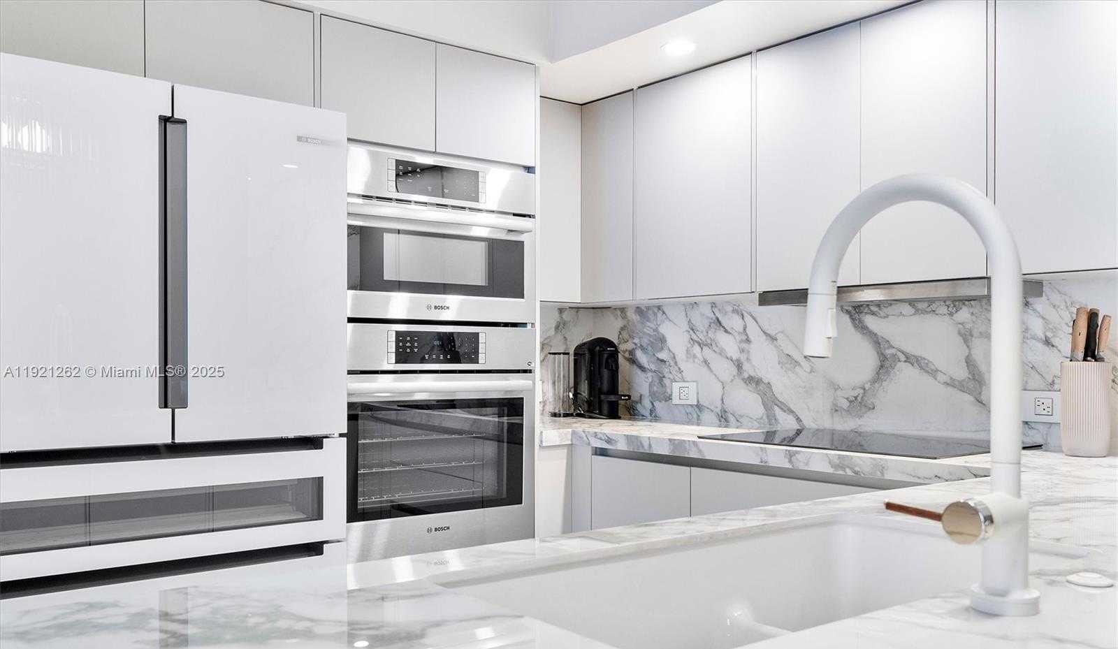 Imagen de Pequeño Objeto