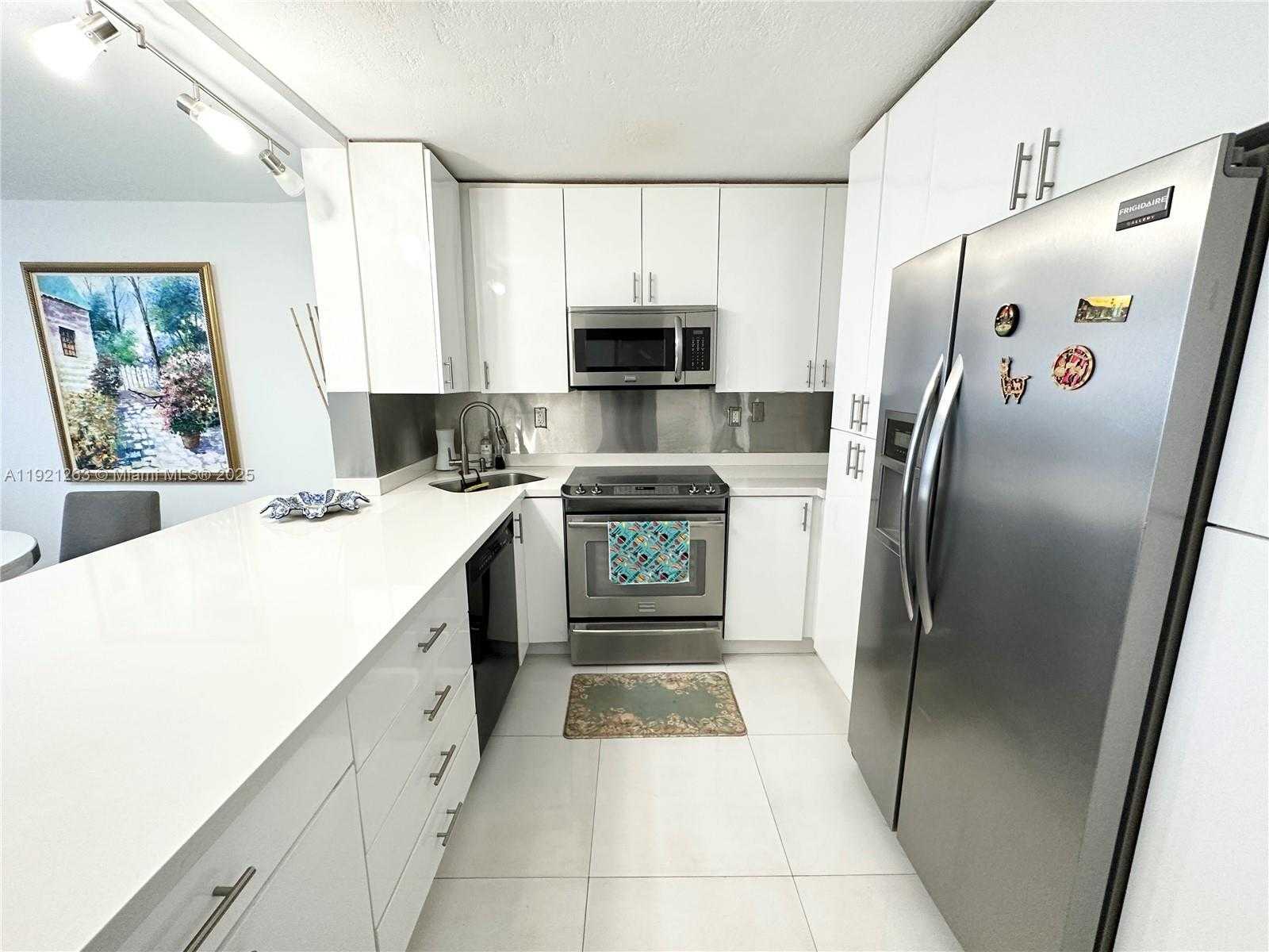 Small Image of 4000 NORTH EAST 170TH ST #605, North Miami Beach Number 11