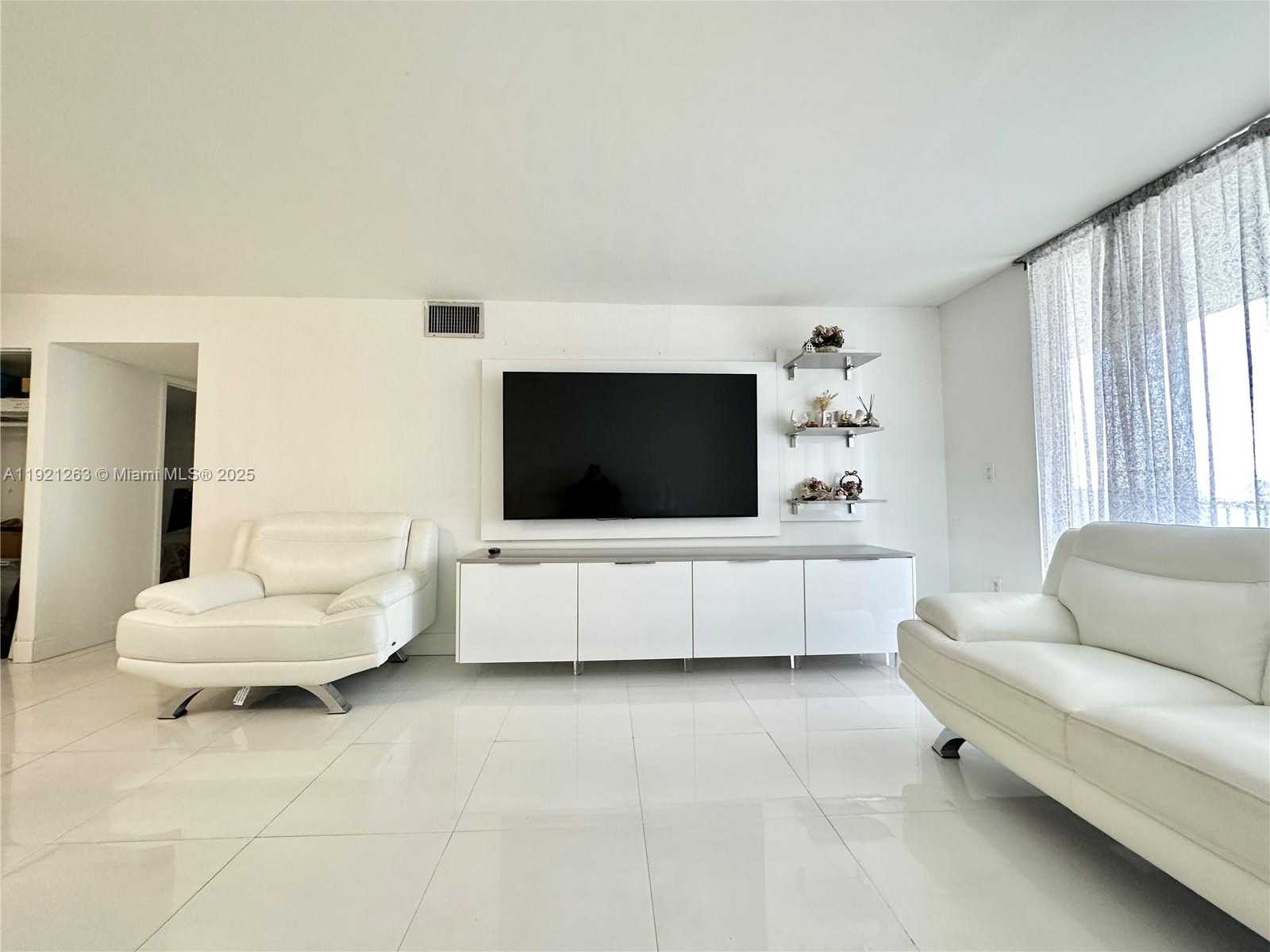 Small Image of 4000 NORTH EAST 170TH ST #605, North Miami Beach Number 15