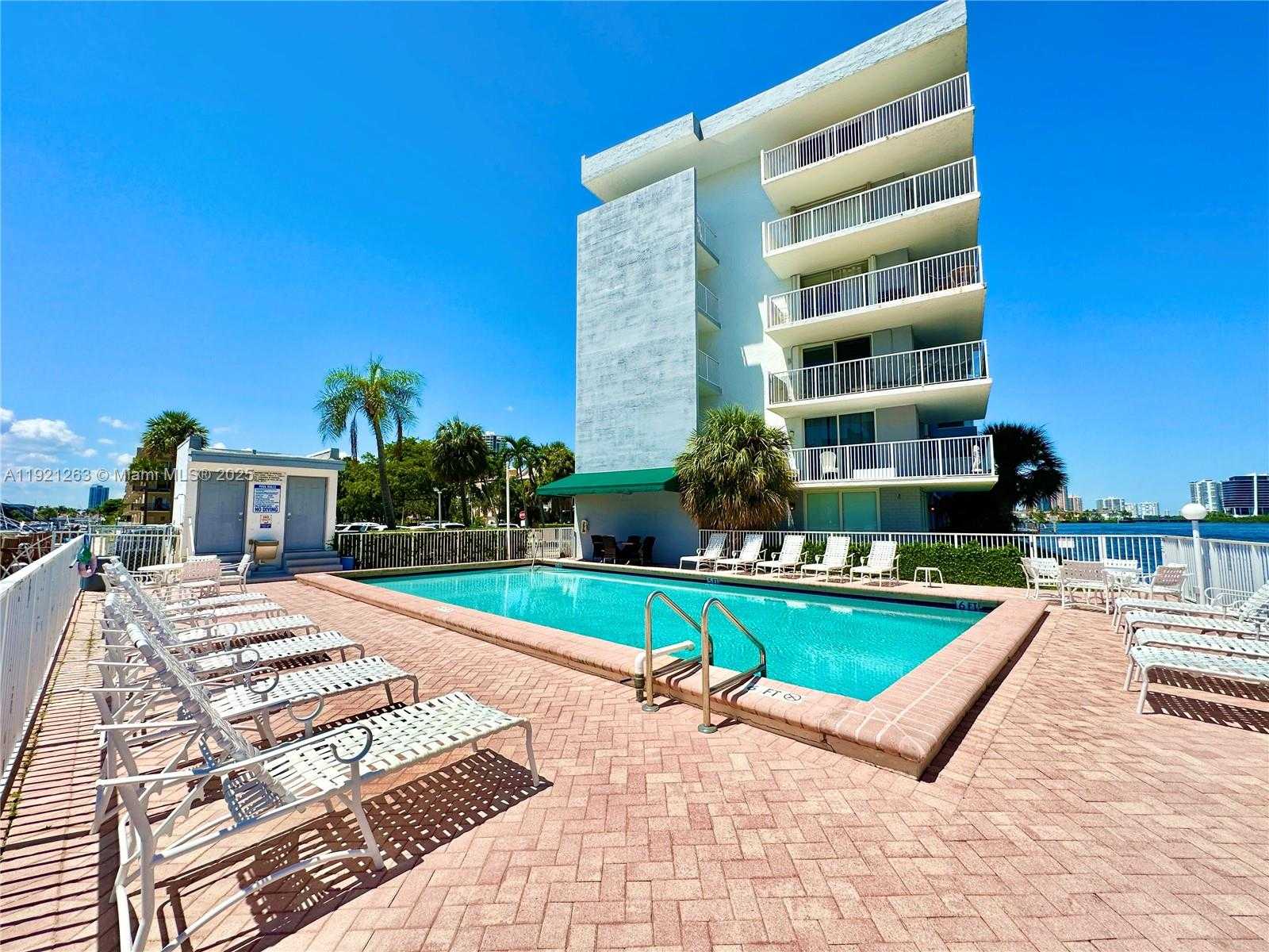 Small Image of 4000 NORTH EAST 170TH ST #605, North Miami Beach Number 31