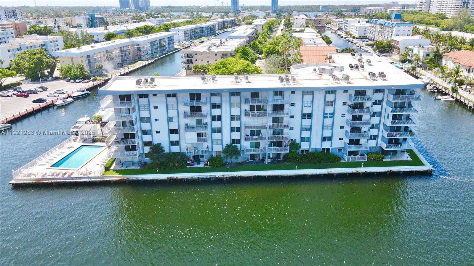 Small Image of 4000 NORTH EAST 170TH ST #605, North Miami Beach Number 4