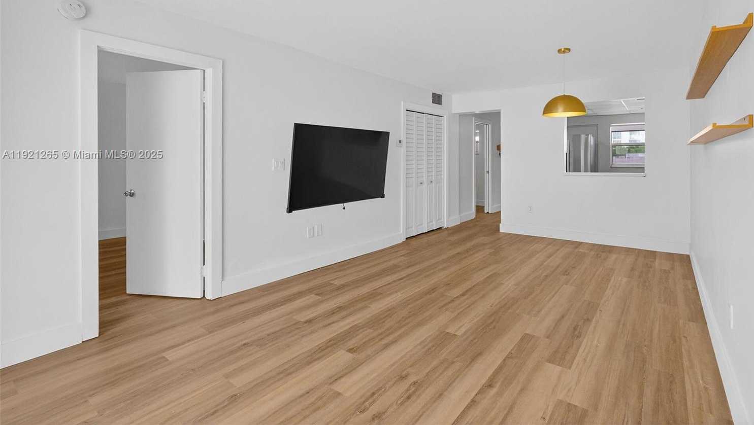 Small Image of 1331 LINCOLN RD #602, Miami Beach Number 16