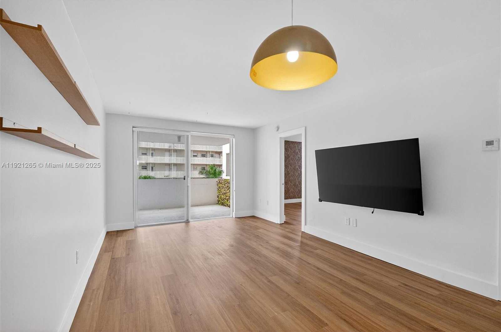 Small Image of 1331 LINCOLN RD #602, Miami Beach Number 19