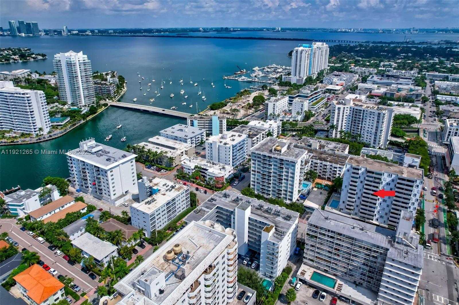 Small Image of 1331 LINCOLN RD #602, Miami Beach Number 2