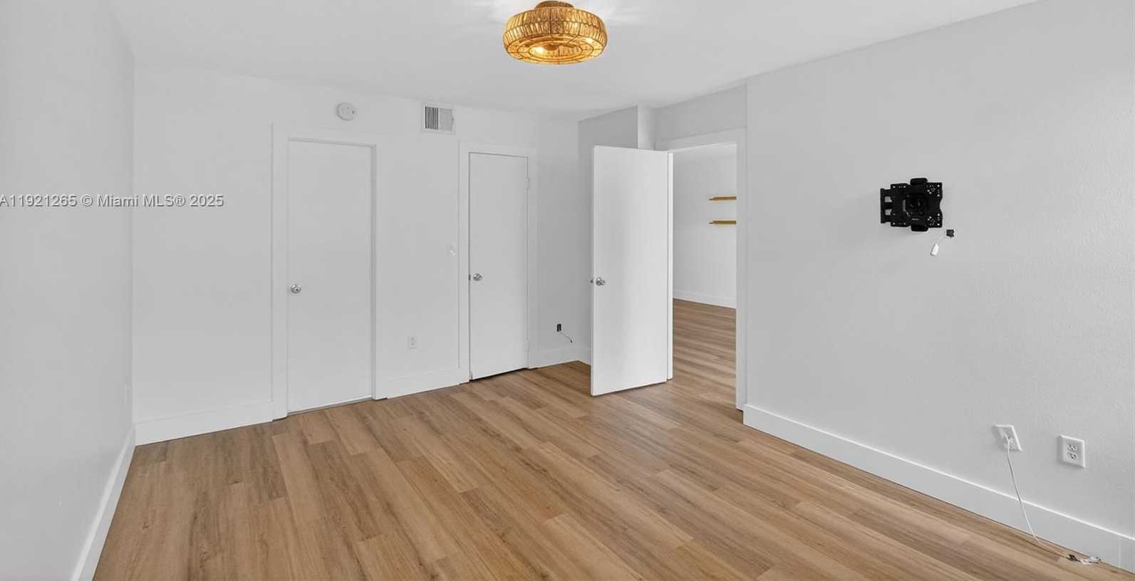 Small Image of 1331 LINCOLN RD #602, Miami Beach Number 22