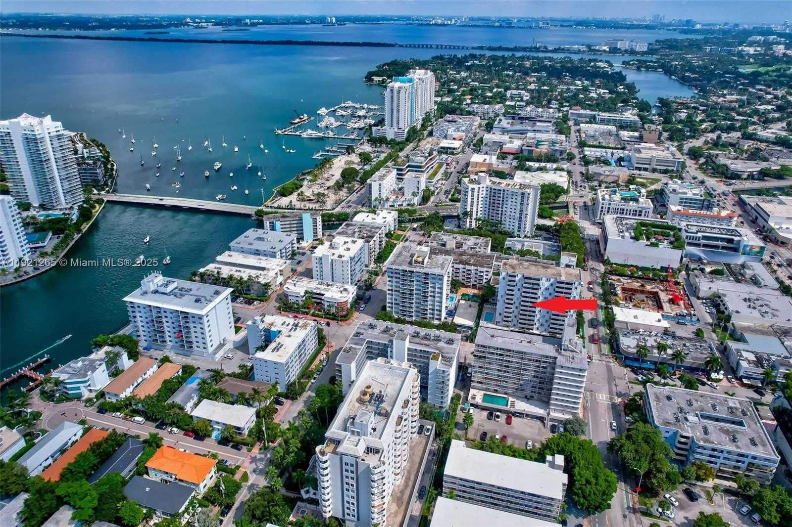 Small Image of 1331 LINCOLN RD #602, Miami Beach Number 3