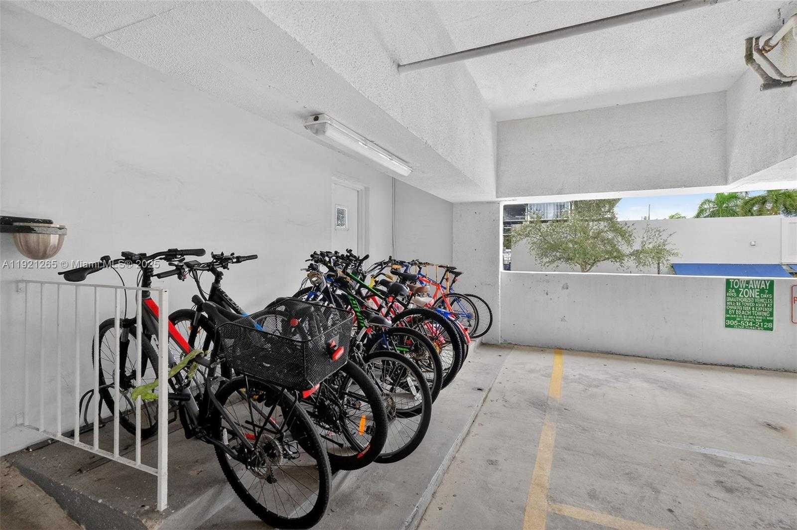 Small Image of 1331 LINCOLN RD #602, Miami Beach Number 37