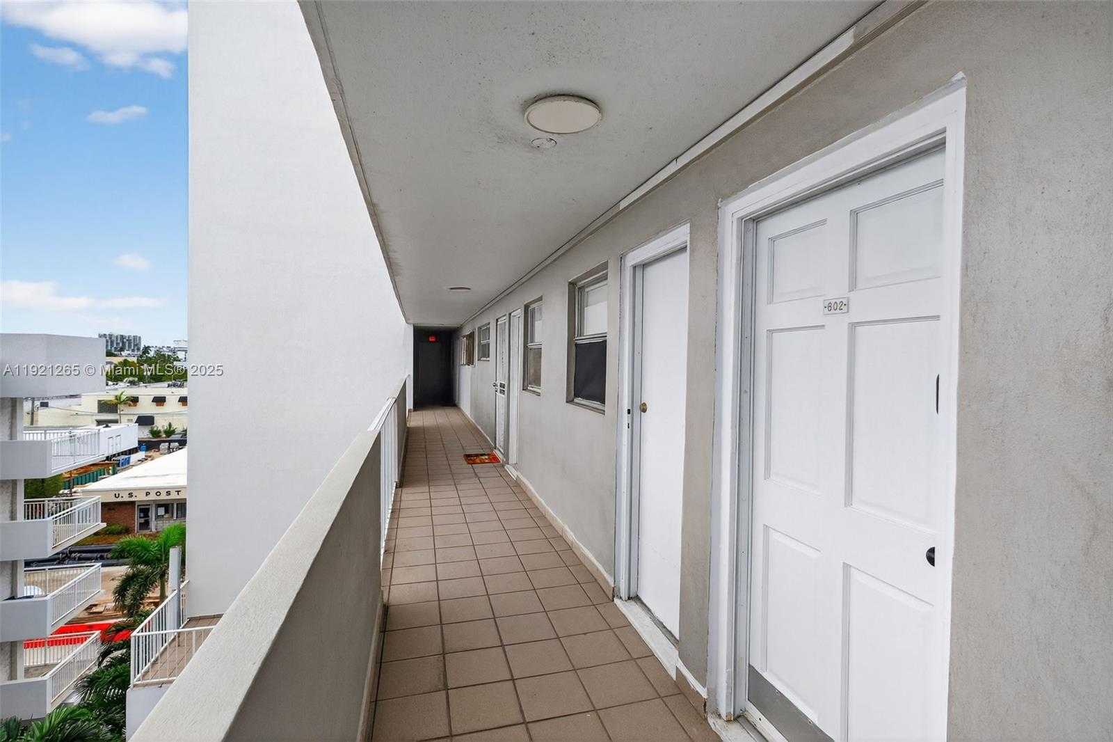 Small Image of 1331 LINCOLN RD #602, Miami Beach Number 42