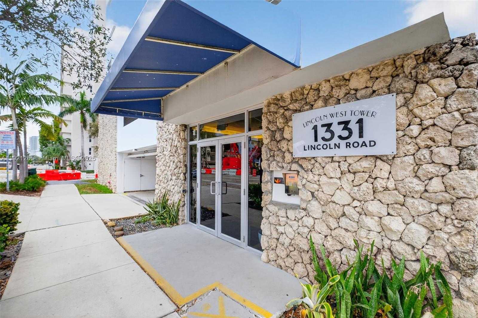 Small Image of 1331 LINCOLN RD #602, Miami Beach Number 5