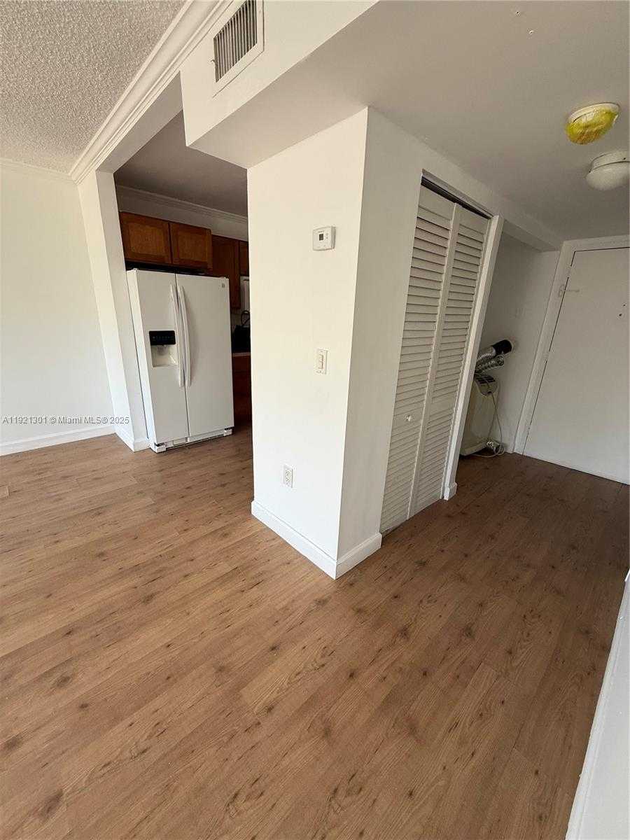 Small Image of 2025 NORTH EAST 164TH ST #218, North Miami Beach Number 2