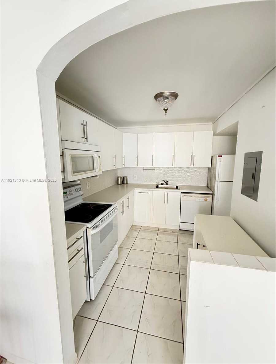 Small Image of 2025 NORTH EAST 164TH ST #518, North Miami Beach Number 1