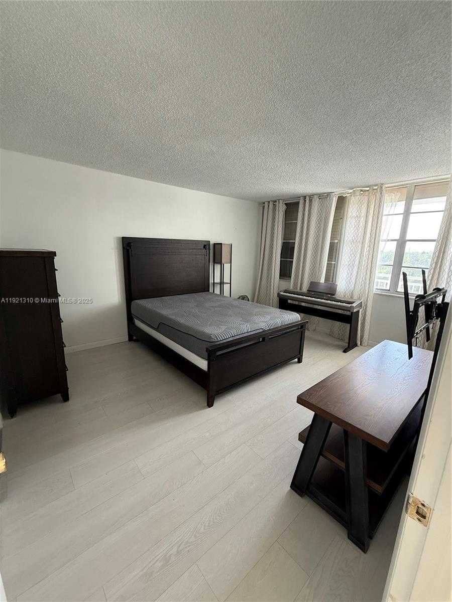 Small Image of 2025 NORTH EAST 164TH ST #518, North Miami Beach Number 5