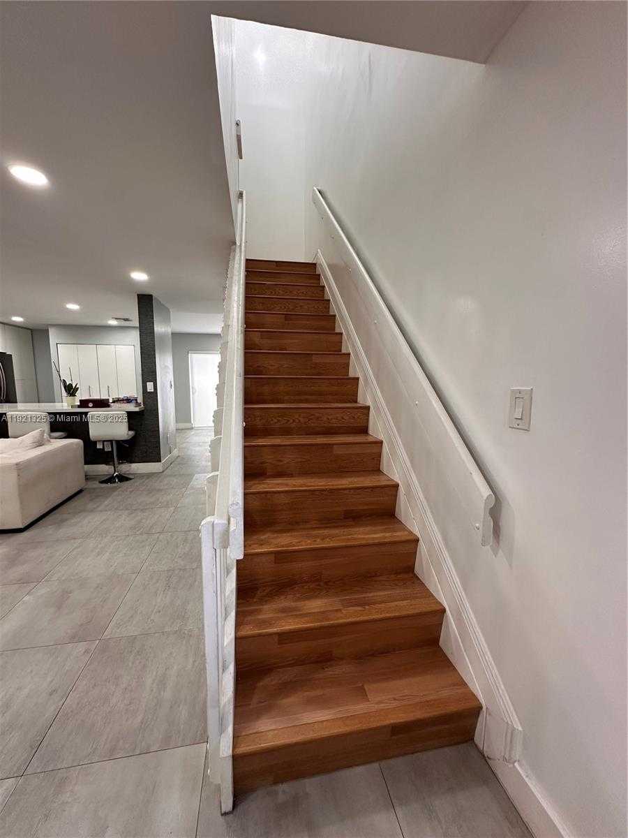 Small Image of 15368 SOUTH WEST 111TH ST, Miami Number 6