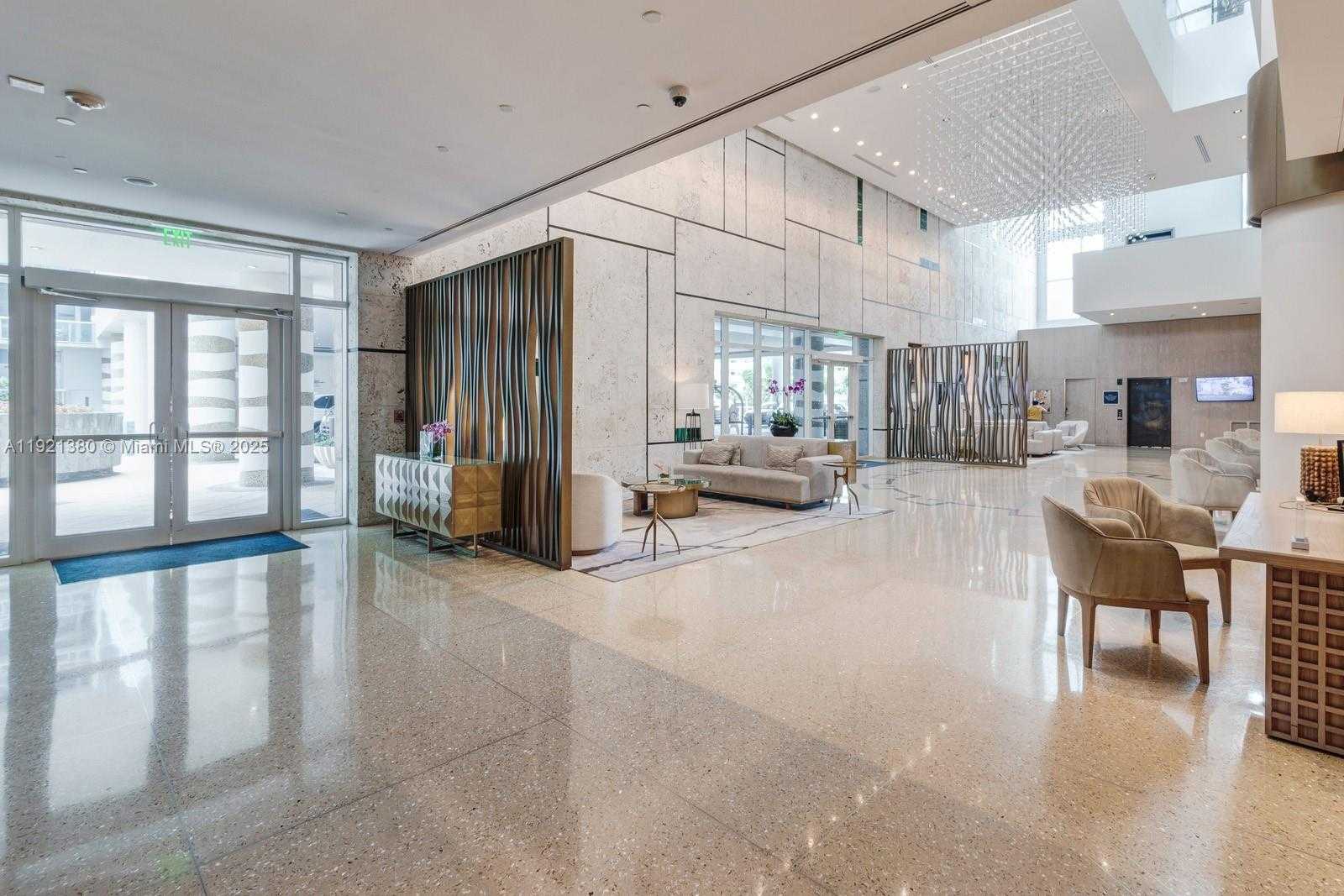 Small Image of 6801 COLLINS AVE #320, Miami Beach Number 2