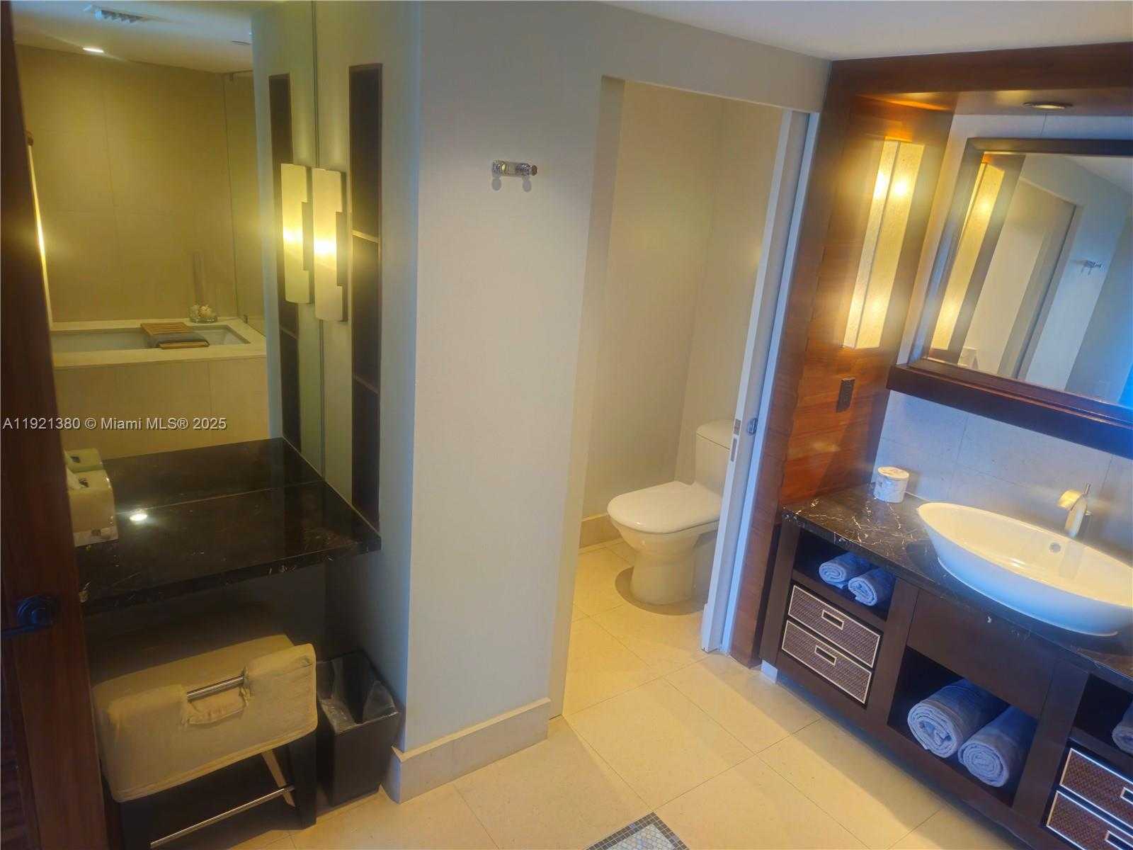 Small Image of 6801 COLLINS AVE #320, Miami Beach Number 20