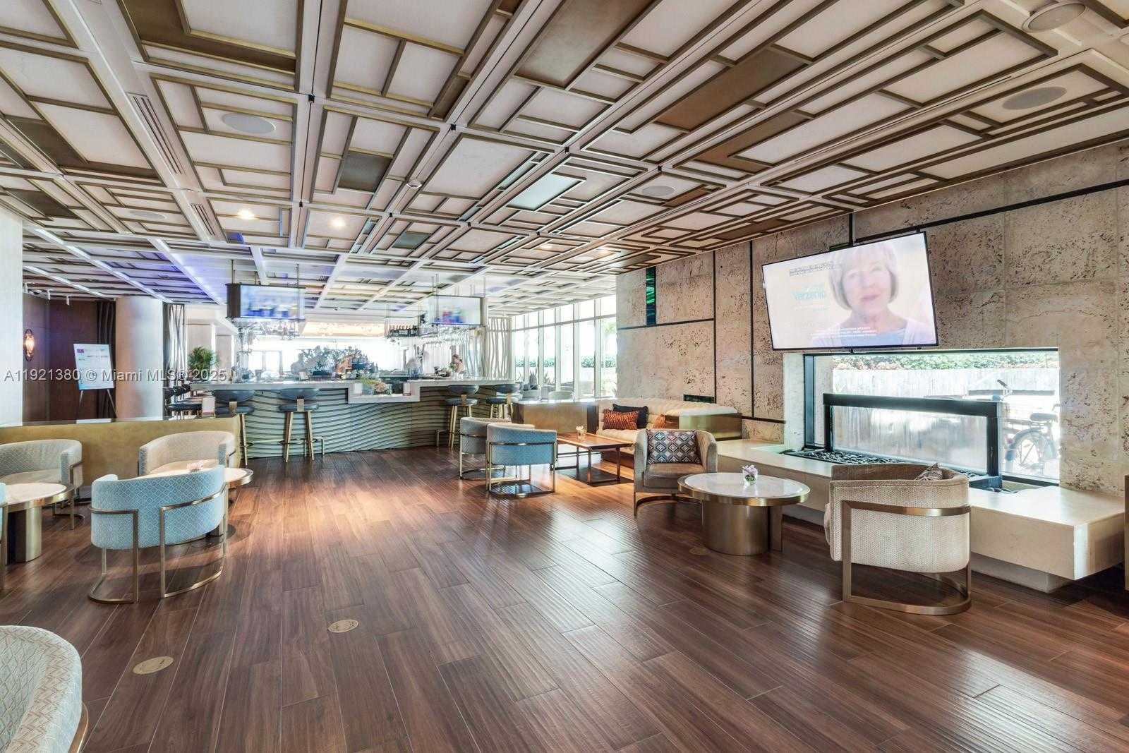 Small Image of 6801 COLLINS AVE #320, Miami Beach Number 3