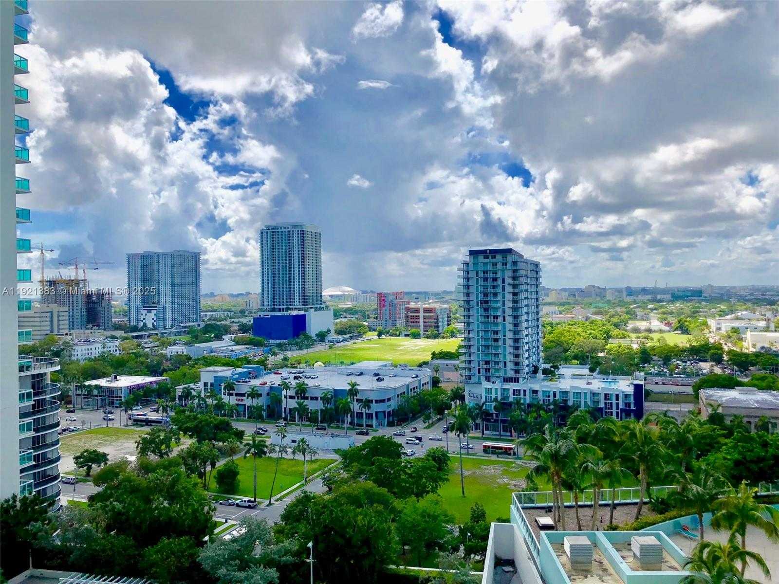 Imagen de Pequeño Objeto