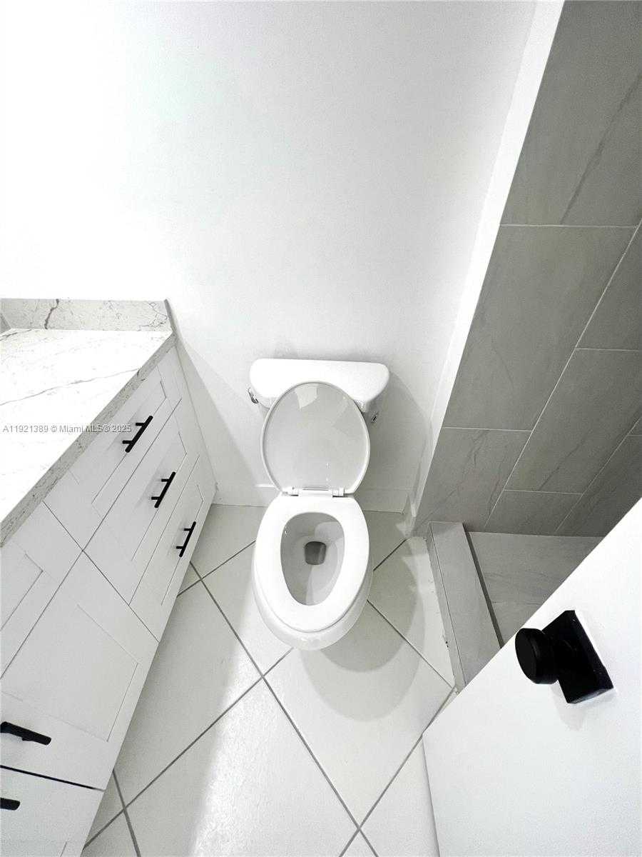 Small Image of 251 174TH ST #2012, Sunny Isles Beach Number 12