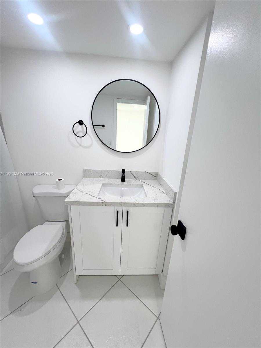 Small Image of 251 174TH ST #2012, Sunny Isles Beach Number 19