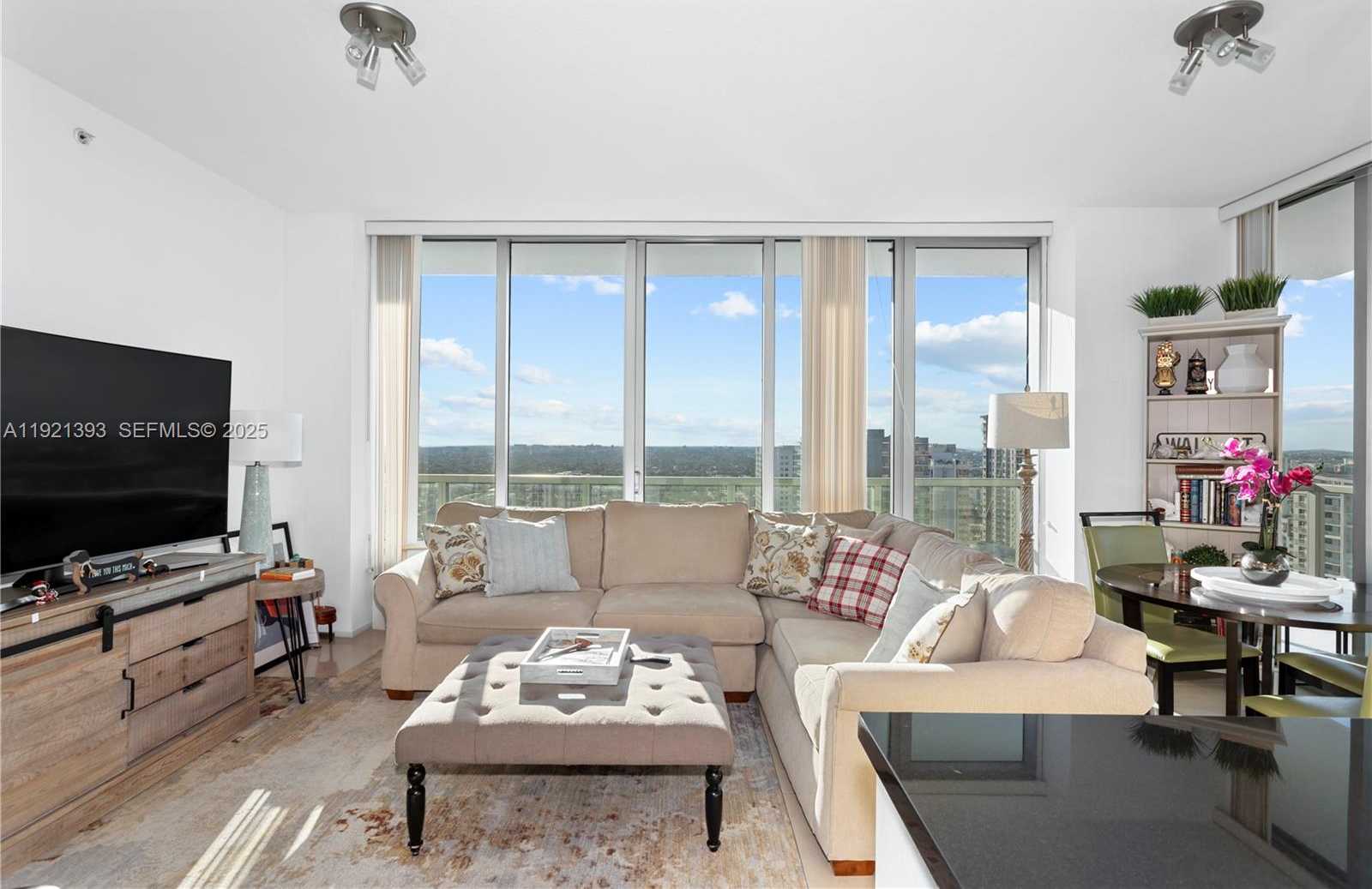 Small Image of 1111 SOUTH WEST 1ST AVE #2925-N, Miami Number 4