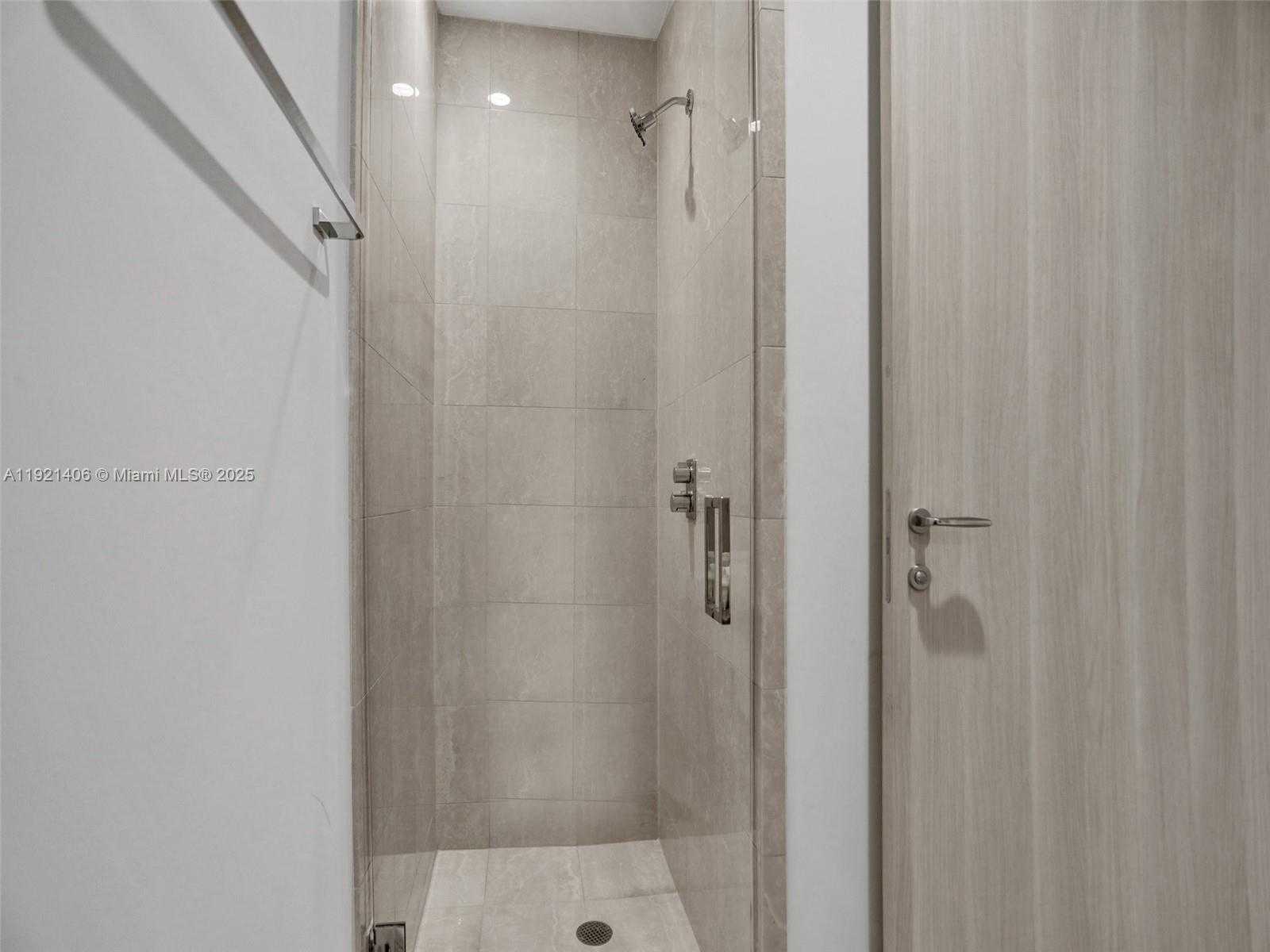 Small Image of 1000 BRICKELL PLZ #PH5103, Miami Number 20